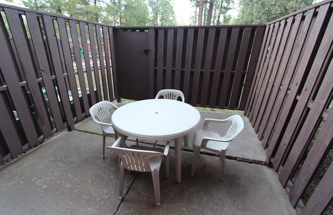 Roundhouse Resort - Photo 40