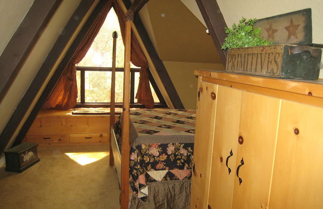 Always Inn Idyllwild Vacation Cottages - Photo 2