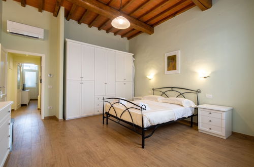 Photo 2 - Santo Spirito Bright Flat