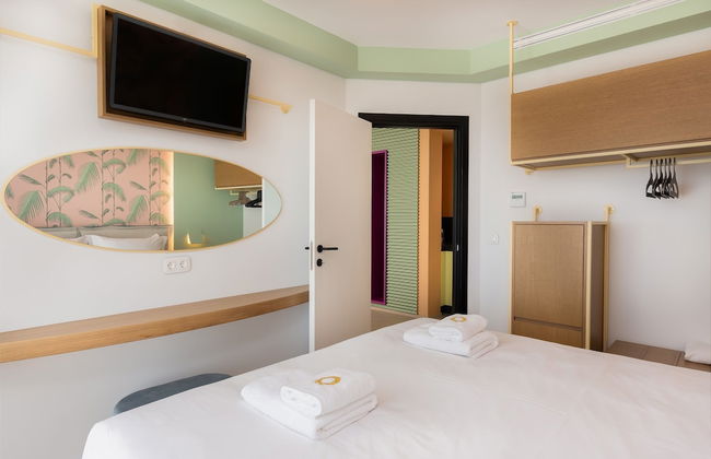 Onira Suite Dreams - Photo 72