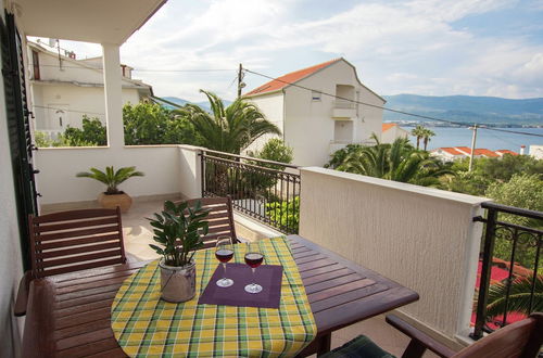 Photo 12 - Modern Apartment With Pool and Terrace