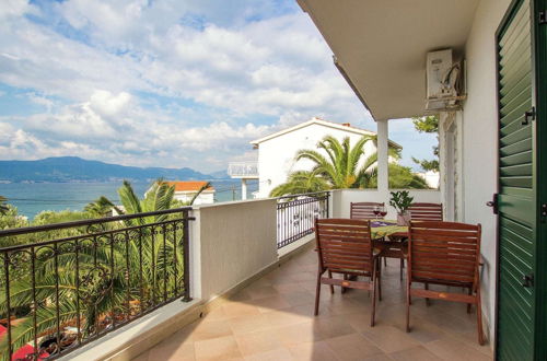 Photo 31 - Modern Apartment With Pool and Terrace