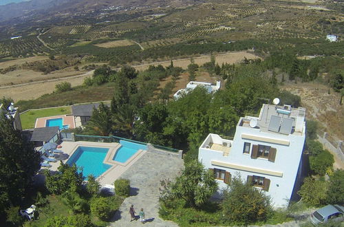 Foto 31 - Chic Villa in Lefkogia Crete With Swimming Pool