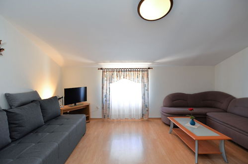 Photo 10 - Apartment 250