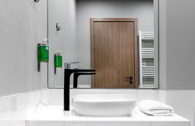 Thisean Modern Suites by Athens Stay - Photo 32