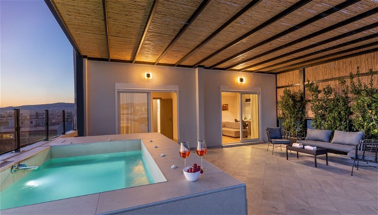 Photo 1 - Thisean Modern Suites by Athens Stay