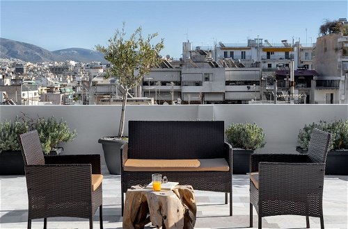Photo 41 - Thisean Modern Suites by Athens Stay
