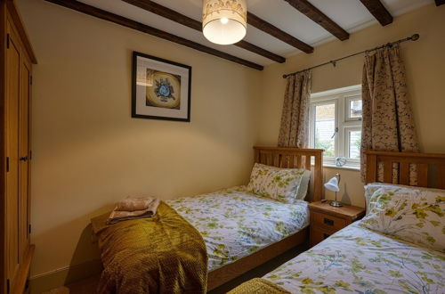 Photo 2 - Fab 2 Bed Cotswolds Cottage With Private Courtyard