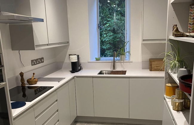 Beachside 2-bed - Sleeps 4, Parking & Pet Friendly - Foto 3