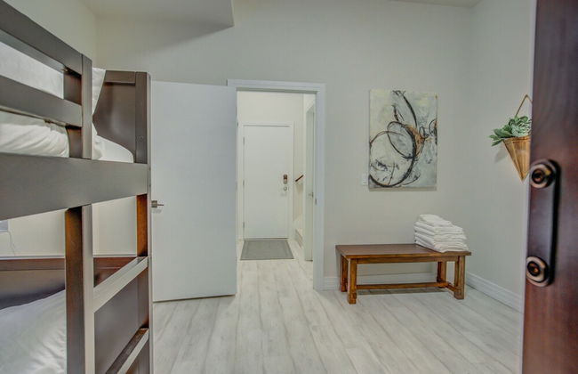 Modern Rooftop Patio New-build Townhome in COS - Foto 15