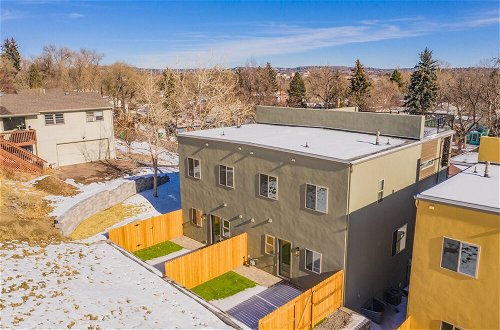Foto 47 - Modern Rooftop Patio New-build Townhome in COS