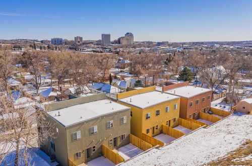 Foto 47 - Modern Rooftop Patio New-build Townhome in COS