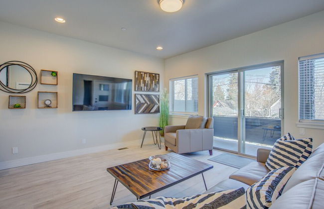 Modern Rooftop Patio New-build Townhome in COS - Foto 24