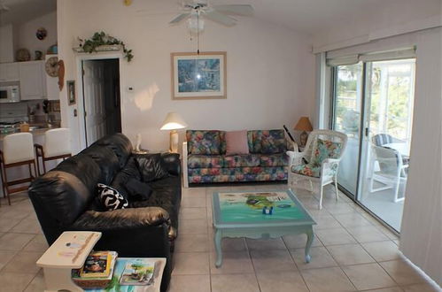 Photo 17 - Pet Friendly, Oceanfront, 3 Bed, 2 Bath - Ocean Paradise