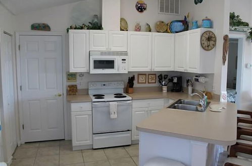 Photo 13 - Pet Friendly, Oceanfront, 3 Bed, 2 Bath - Ocean Paradise