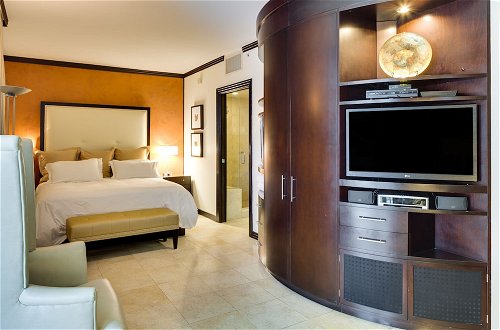 Photo 4 - SBV Luxury Ocean Hotel Suites