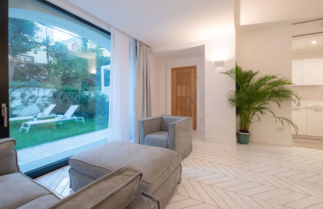 Luxury Villa with Penthouse, Pools and Sea View - Foto 61