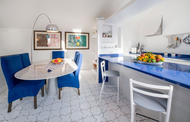 Luxury Villa with Penthouse, Pools and Sea View - Foto 44