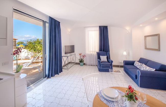 Luxury Villa with Penthouse, Pools and Sea View - Foto 59