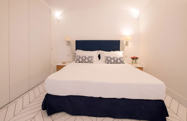 Luxury Villa with Penthouse, Pools and Sea View - Foto 7