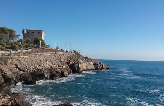 LET 4 U Cala Blanca I Frontal - Foto 18