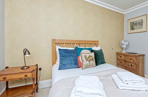 Photo 13 - Fantastic, Traditional 1bed Apartment, Pimlico