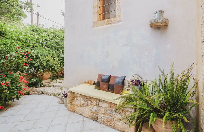 Serene Indoor Pool & Hamam Villa - Photo 46