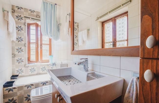 Serene Indoor Pool & Hamam Villa - Photo 29