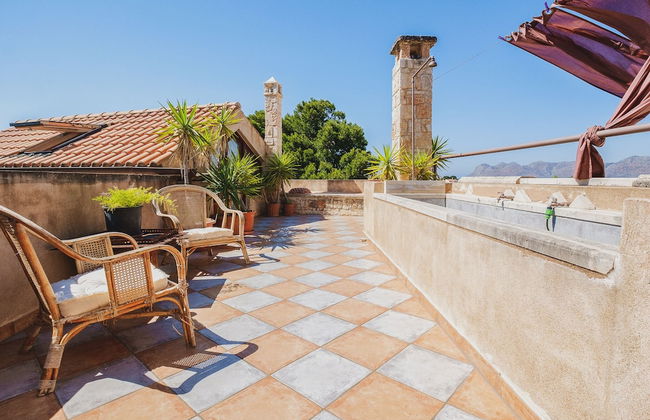 Serene Indoor Pool & Hamam Villa - Photo 23