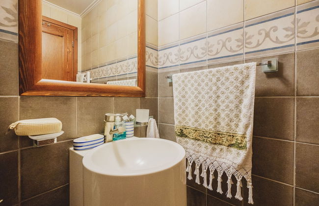 Serene Indoor Pool & Hamam Villa - Photo 31