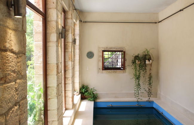 Serene Indoor Pool & Hamam Villa - Photo 33