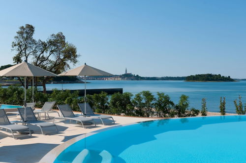 Foto 9 - Comfortable Holiday Home With a Microwave, Near Rovinj