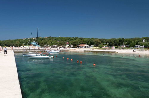 Photo 35 - Comfortable Holiday Home With a Microwave, Near Rovinj