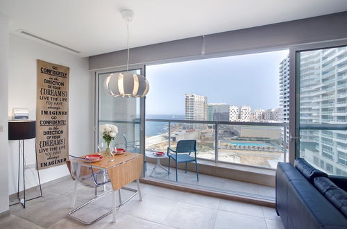 Photo 1 - Modern Seaview Apartment In a Prime Location