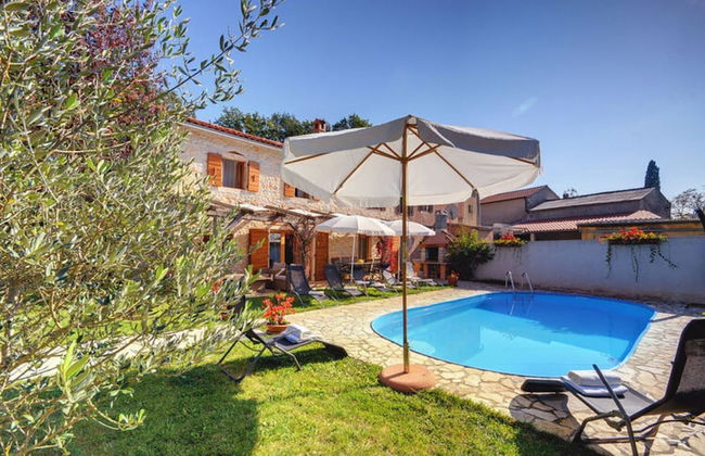 Villa in Batlug With Private Pool - Foto 34