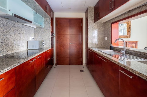 Photo 13 - Warm & Inviting 1BR in the Most Prestigious Downtown Dubai