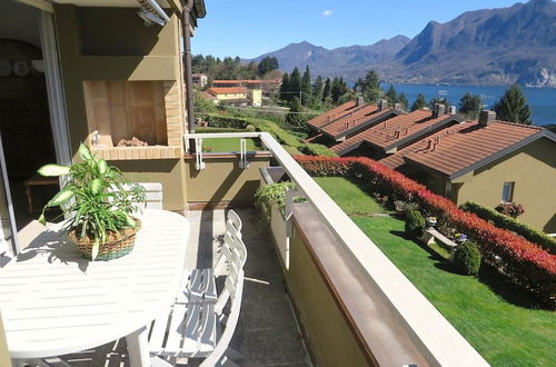 Photo 5 - Selva 1 Lake View Apartment in Ghiffa With Pool