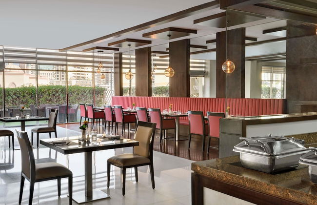 Movenpick Hotel Apartments Al Mamzar Dubai - Foto 57