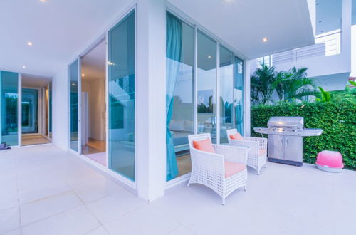 Foto 30 - Luxury Modern 3 Bedroom Pool Villa PA5
