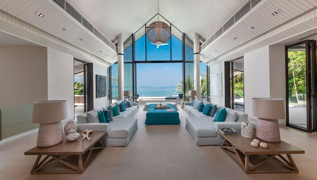 Coin salon dans le hall