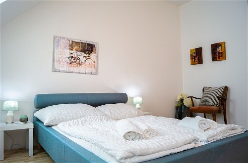 Photo 3 - Modern Apartment in The Heart of Vienna 9