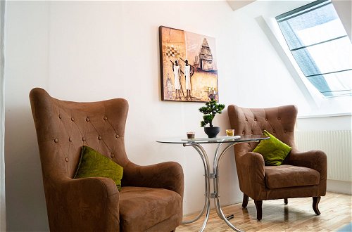 Photo 1 - Modern Apartment in The Heart of Vienna 9