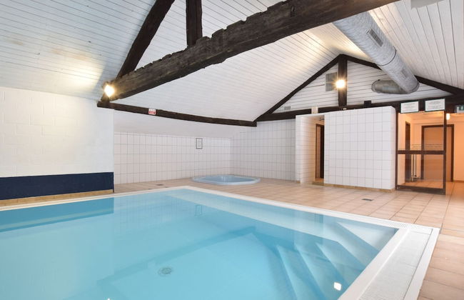 Alluring Farmhouse in Lavacherie with Hot Tub - Foto 24