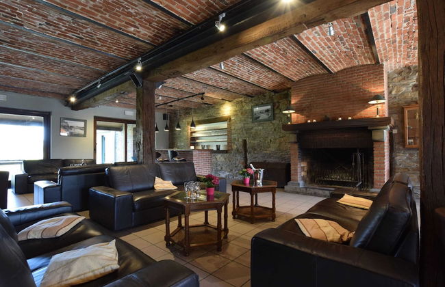 Alluring Farmhouse in Lavacherie with Hot Tub - Foto 16