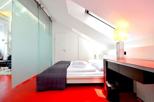 Photo 4 - Vienna Residence Luxury Apartment for 4 With Rooftop Terrace and Uncommon View