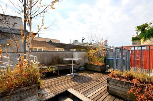 Photo 1 - Vienna Residence Luxury Apartment for 4 With Rooftop Terrace and Uncommon View