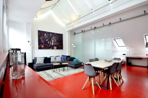 Photo 13 - Vienna Residence Luxury Apartment for 4 With Rooftop Terrace and Uncommon View