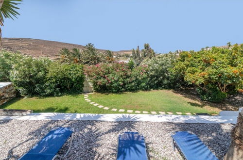 Photo 12 - Lovely 3-Bedroom House in Tinos