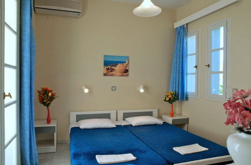 Photo 2 - Cormoranos Apartments