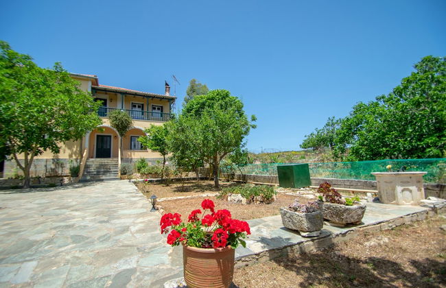 Casa Tsounis - Photo 1